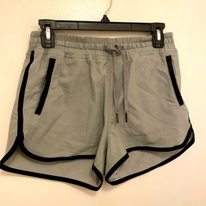 Lululemon bundle two shorts